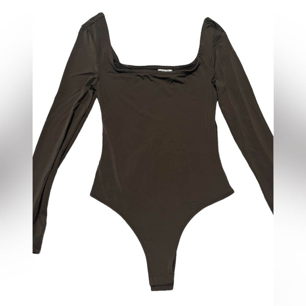 Rue 21 brown long sleeve bodysuit